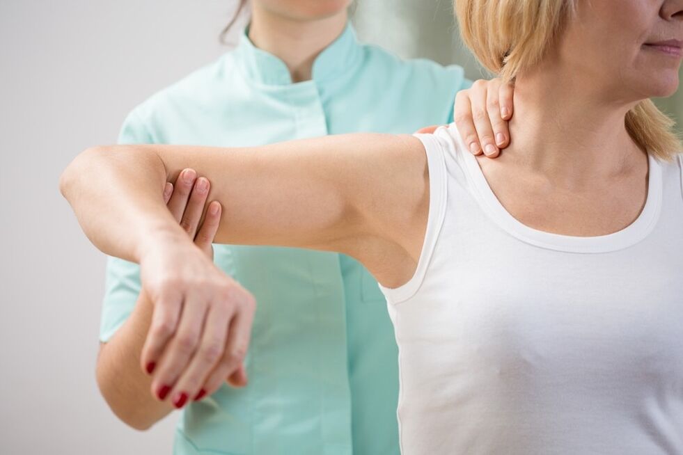 badanie przez lekarza z osteochondrozą szyjką macicy
